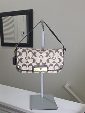 COACH Kristin Signature Fabric/Mahogony Leather Trim Large Wristlet/Minibag EUC